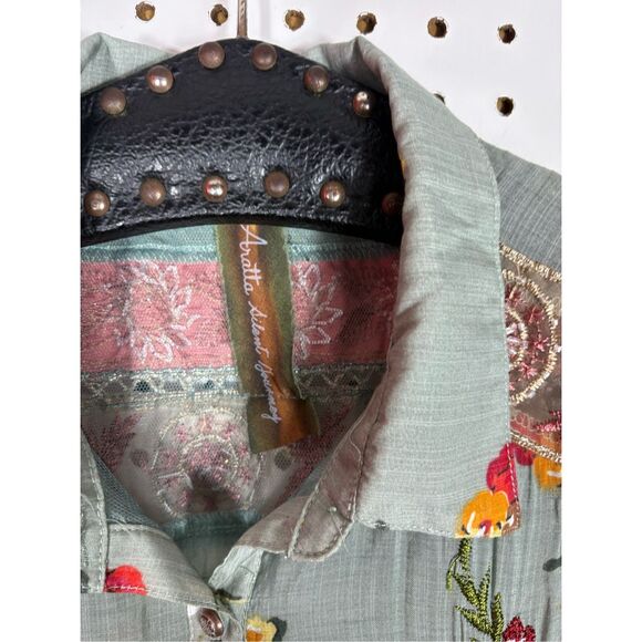 Arrata Silent Journey Mia Grace blouse size Xs - Picture 6 of 7